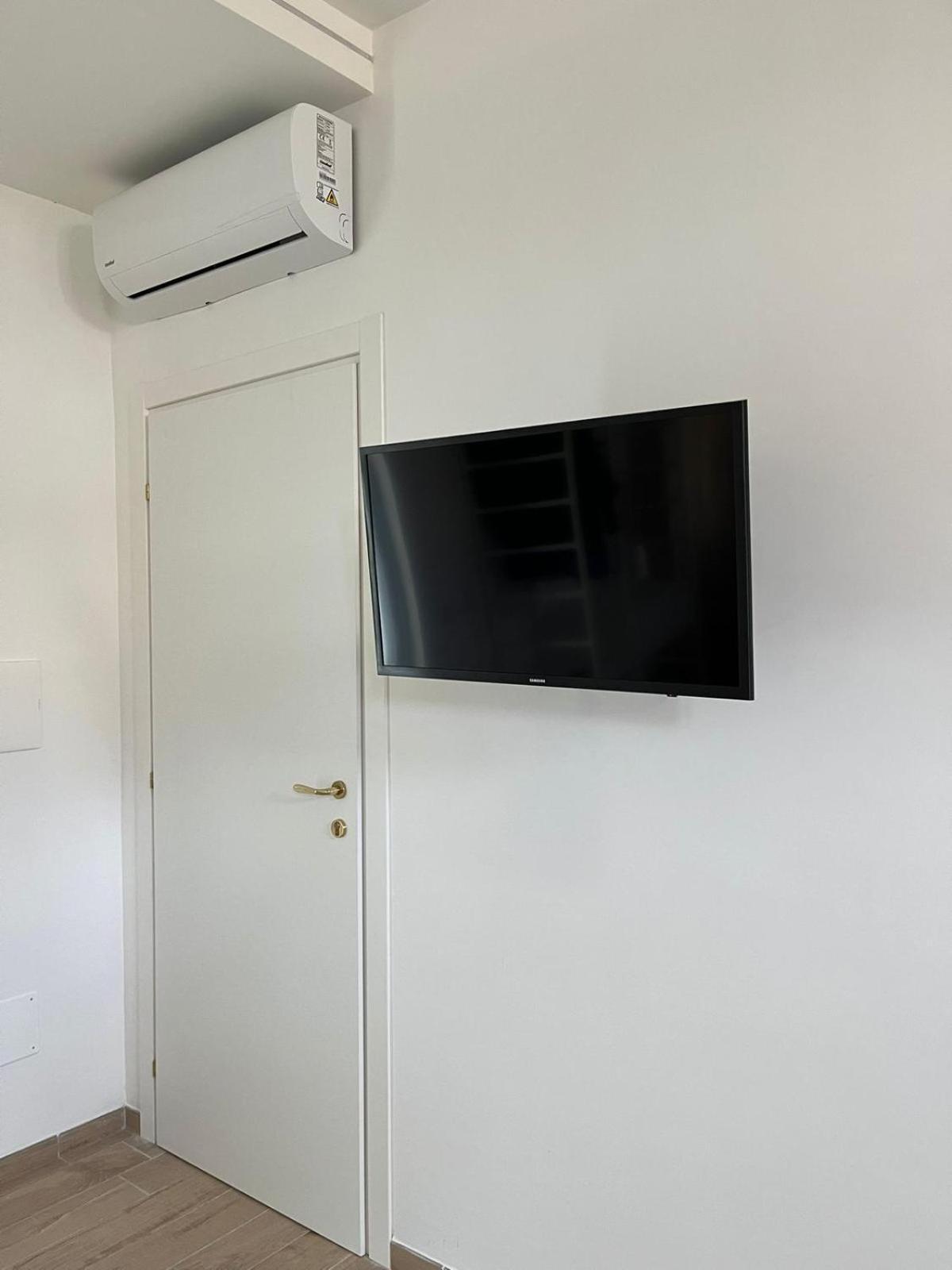 Ugaria Apartment Torre Annunziata Bagian luar foto