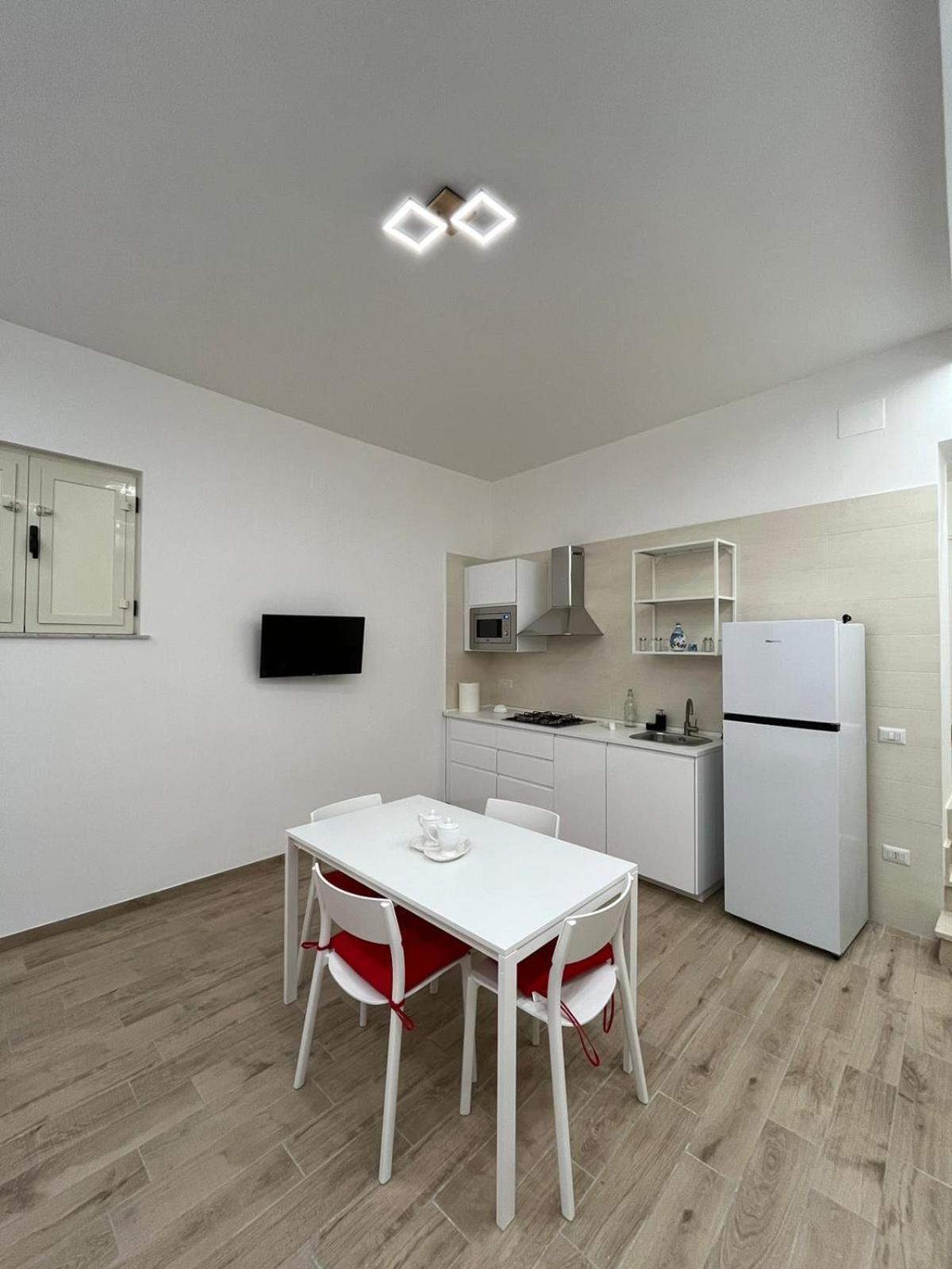 Ugaria Apartment Torre Annunziata Bagian luar foto
